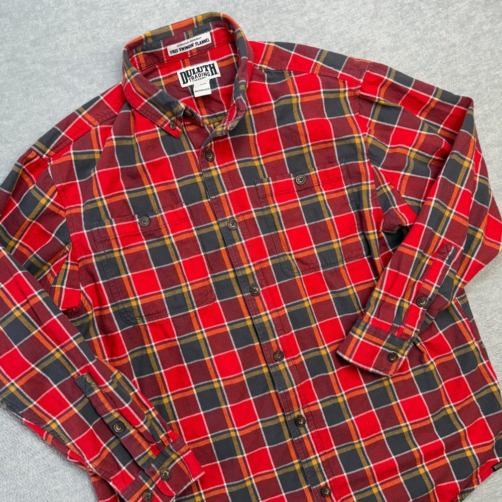 Duluth Shirt Mens Large Red Plaid Free Swinging Flannel Relaxed Workshirt Chore